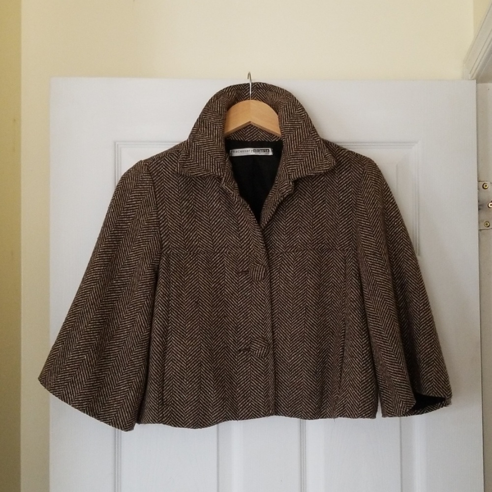 Necessary Objects Crop Cape Top